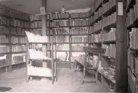 Esta biblioteca esconde tesoros que ha ido recopilando a lo largo de su extensa historia, posicionándola como un referente poderoso en redes de bibliotecas. Archivo particular.