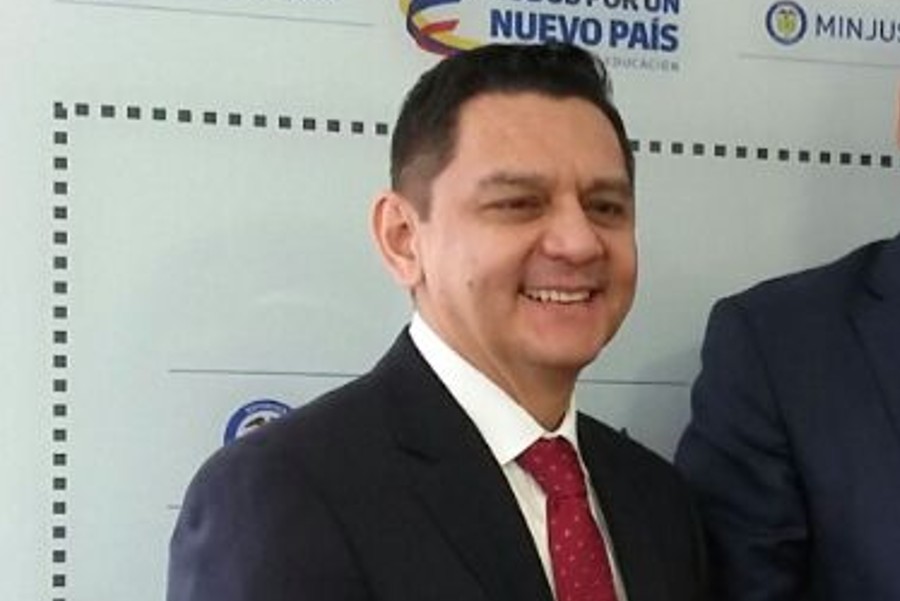 José Francisco Ortiz, notario 76 de Bogotá
