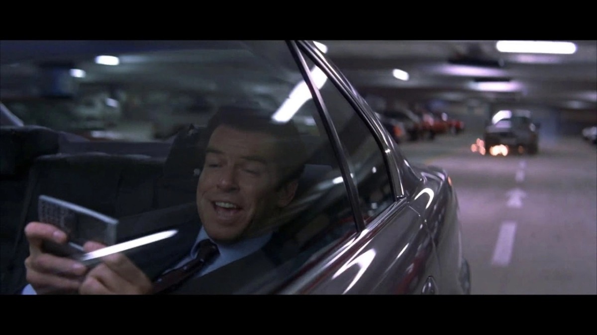 Auto a control remoto de James Bond (Captura)