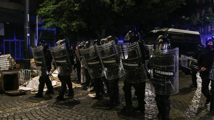 La policía se enfrentó con manifestantes (AFP)