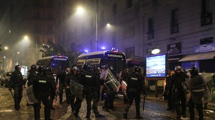 Efectivos policiales (AFP)