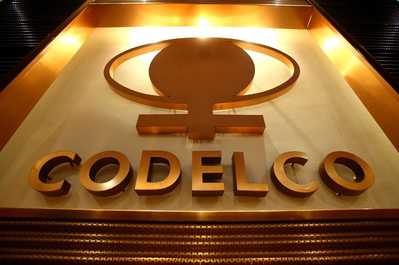 Imagen de archivo del logo de Codelco en su casa matriz en Santiago, Chile. Marzo, 2018. REUTERS/Iván Alvarado