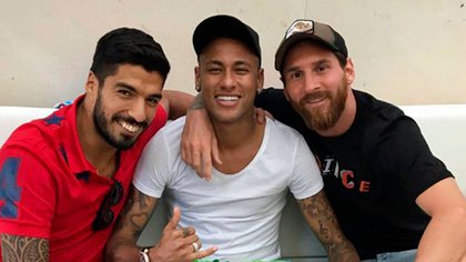 Suárez, Neymar y Messi, un trío que difícilmente se vuelva a reunir en un mismo equipo (Foto NA)