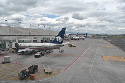 En los aeropuertos pueden haber funcionarios que permiten el tráfico de drogas por vía aérea (Foto: Wiki Commons)