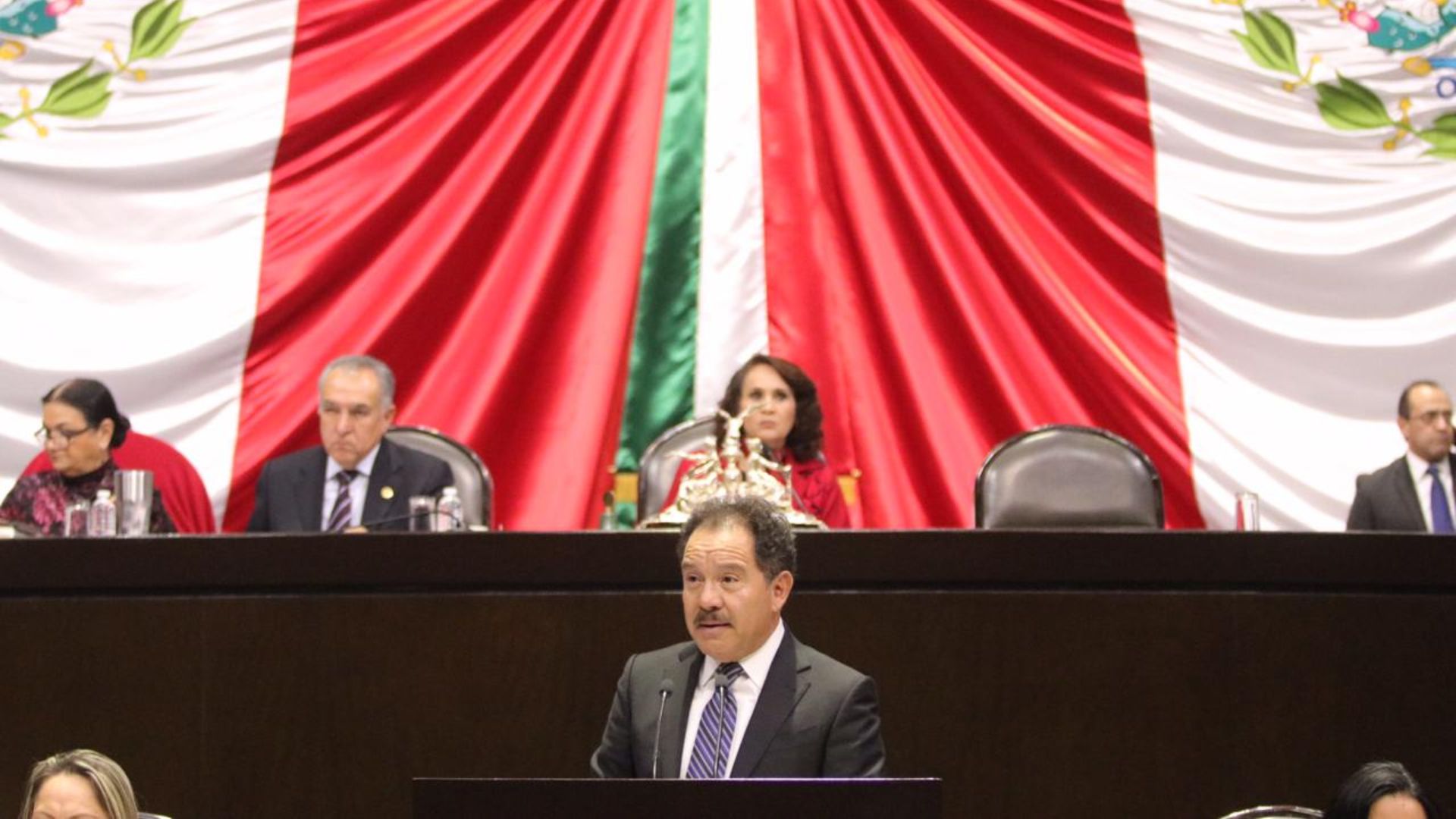 El diputado Ignacio Mier es uno de los favoritos para dirigir a la bancada (Foto: Cortesía Diputados Morena)