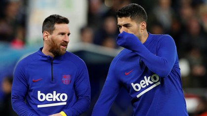 Suárez reveló detalles de su intimidad con Messi en los últimos instantes que compartieron en Barcelona (REUTERS/Albert Gea)