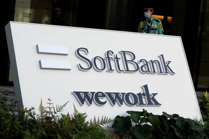 Softbank, el banco de inversión japonés al que Neumann convenció de invertir en la empresa, todavía la sostiene, ya sin el glamour de su fundador    REUTERS/Issei Kato