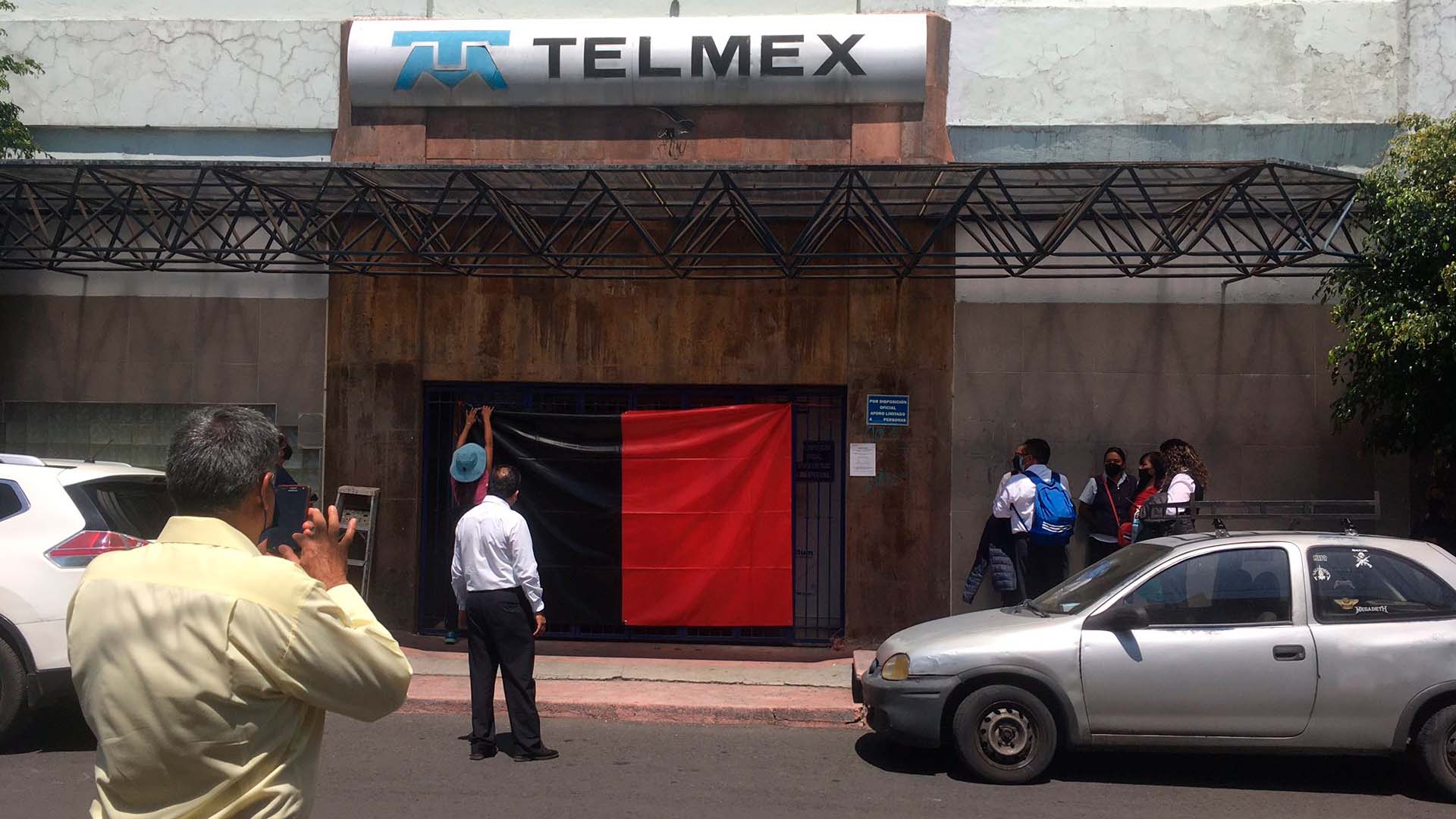 El presidente Andrés Manuel López Obrador confió que los trabajadores de Telmex llegarán a un próximo acuerdo con la empresa de Carlos Slim. (Foto: especial)